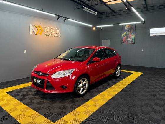 FORD FOCUS 1.6 S 16V FLEX 4P MANUAL FORD FOCUS 1.6 S 16V FLEX 4P MANUAL